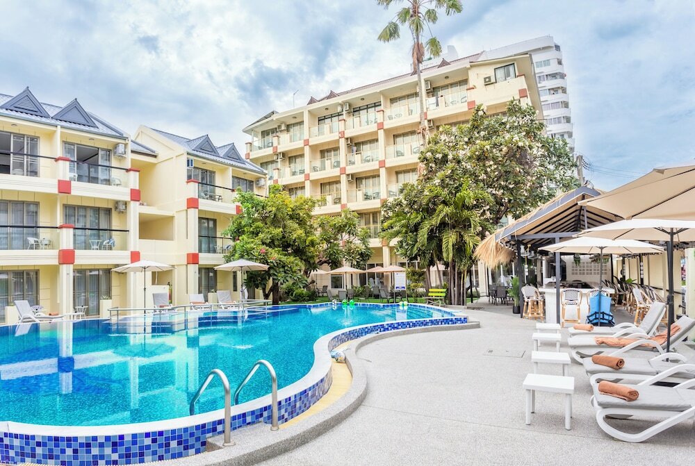 Фото отеля 1