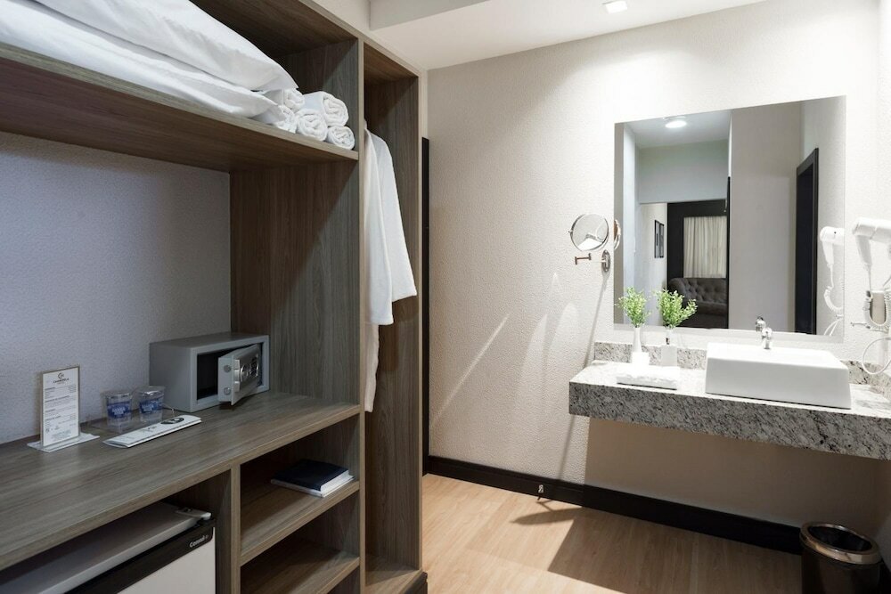 Фото Cambirela Hotel