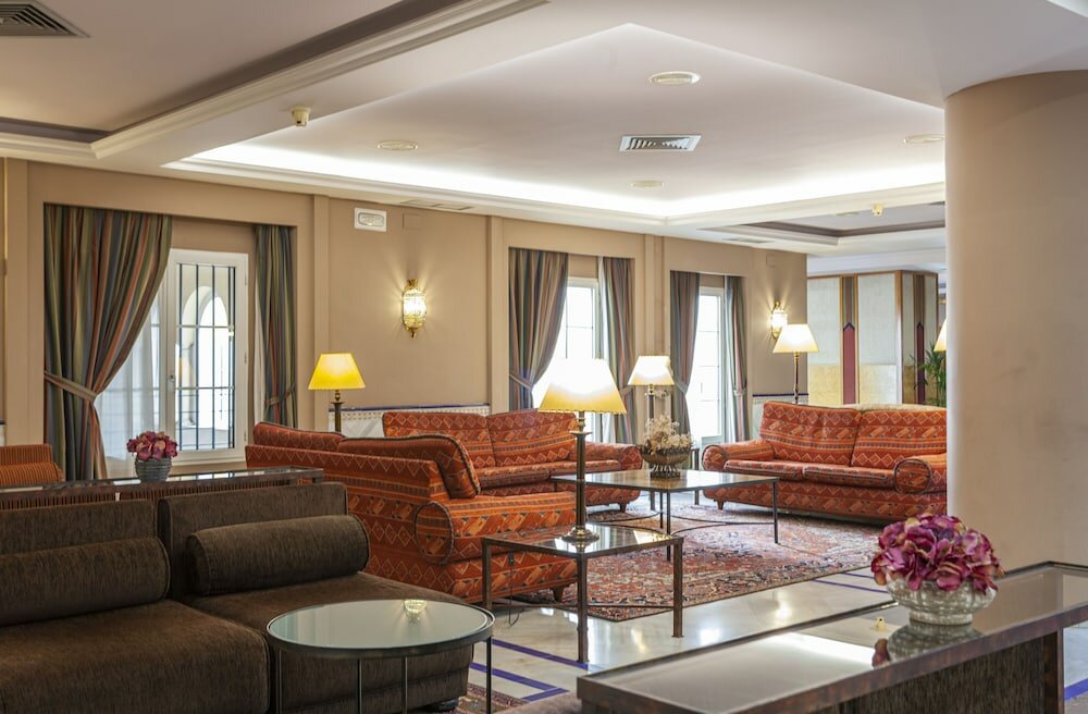 Фото Hotel Macià Alfaros