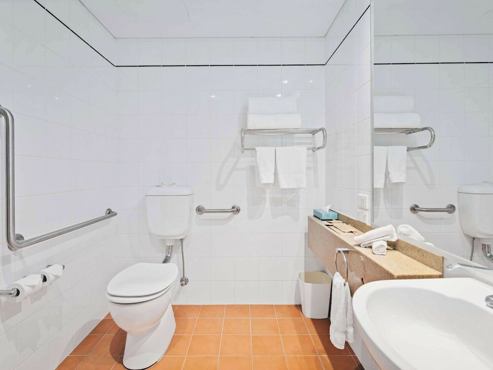 Фото Novotel Canberra