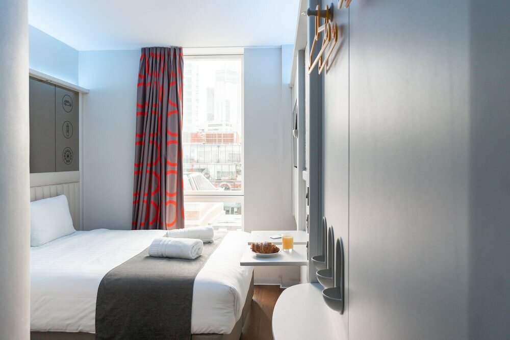 Фото Point A Hotel London Liverpool Street
