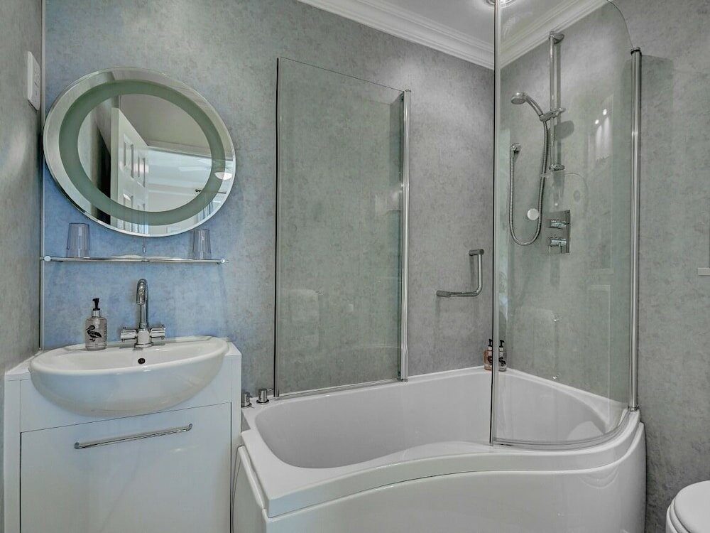 Фото Bosavern House