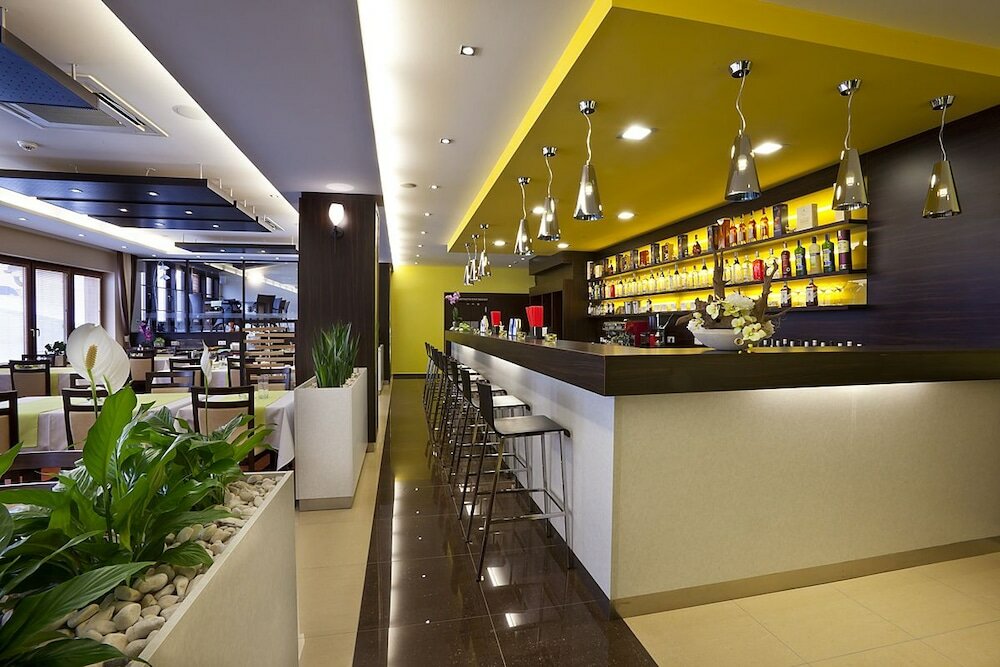 Фото Hotel Viktor