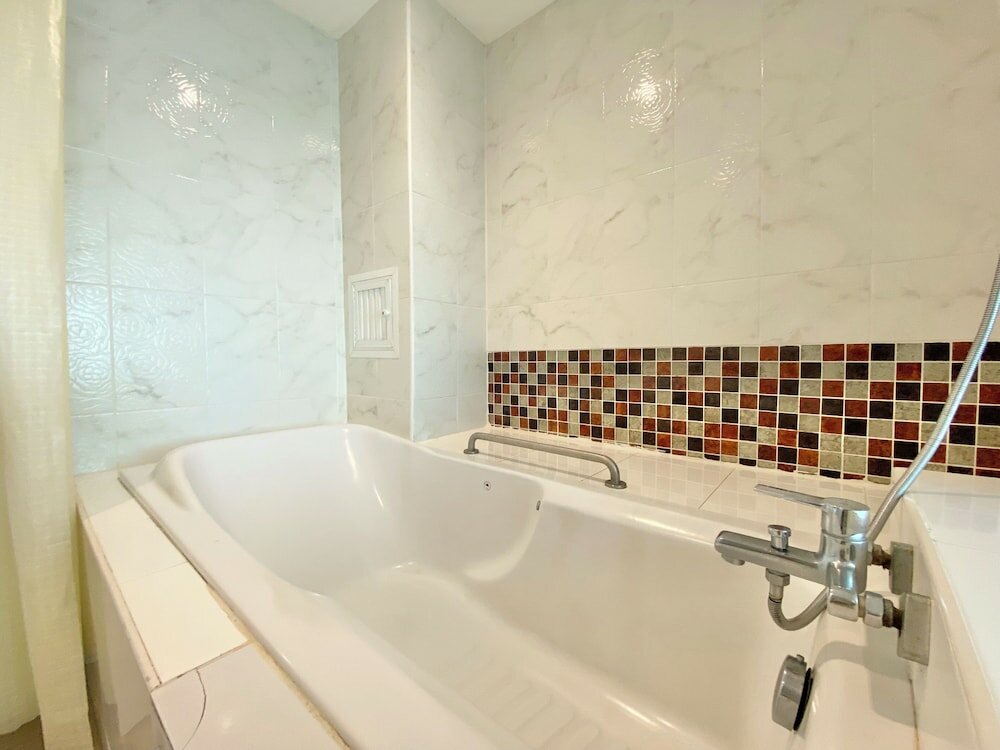 Фото Tuana Patong Holiday Hotel