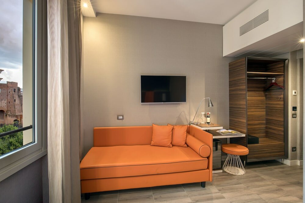 Фото The Republic Hotel