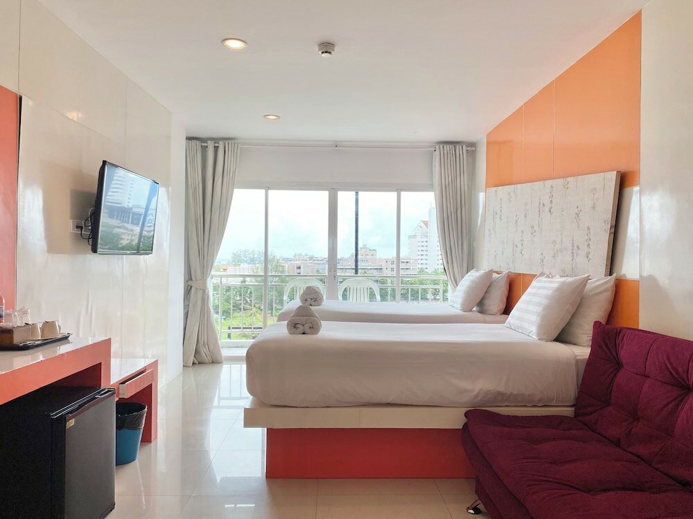 Фото Tuana Patong Holiday Hotel
