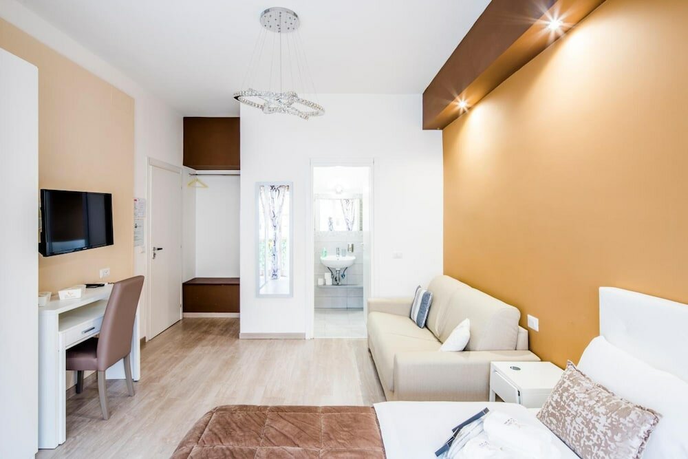 Фото Guest House Mr Brown