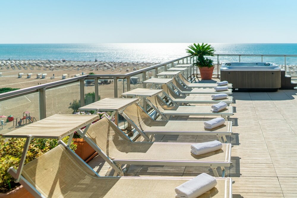 Фото Hotel Karinzia