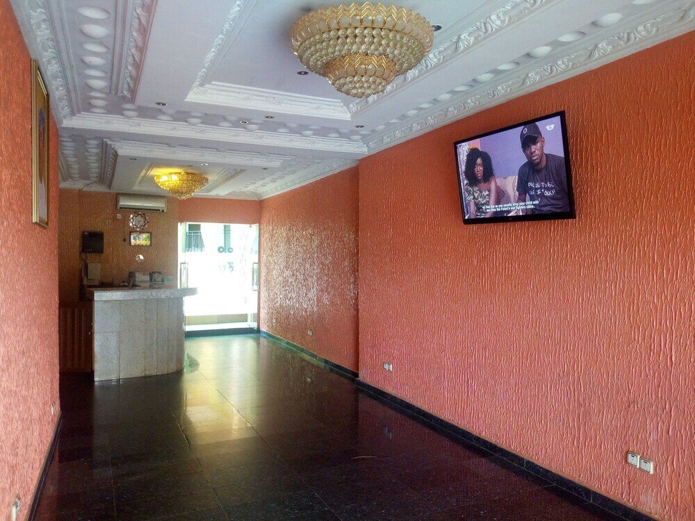 Фото отеля 2