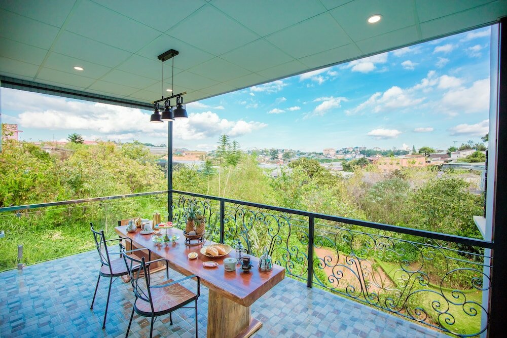 Фото Dalat Terrasse Des Roses Villa