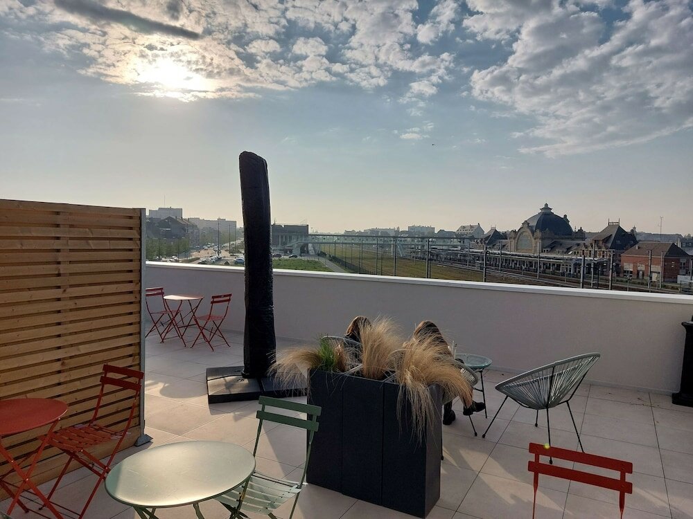 Фото Campanile Saint-Brieuc Centre - Gare