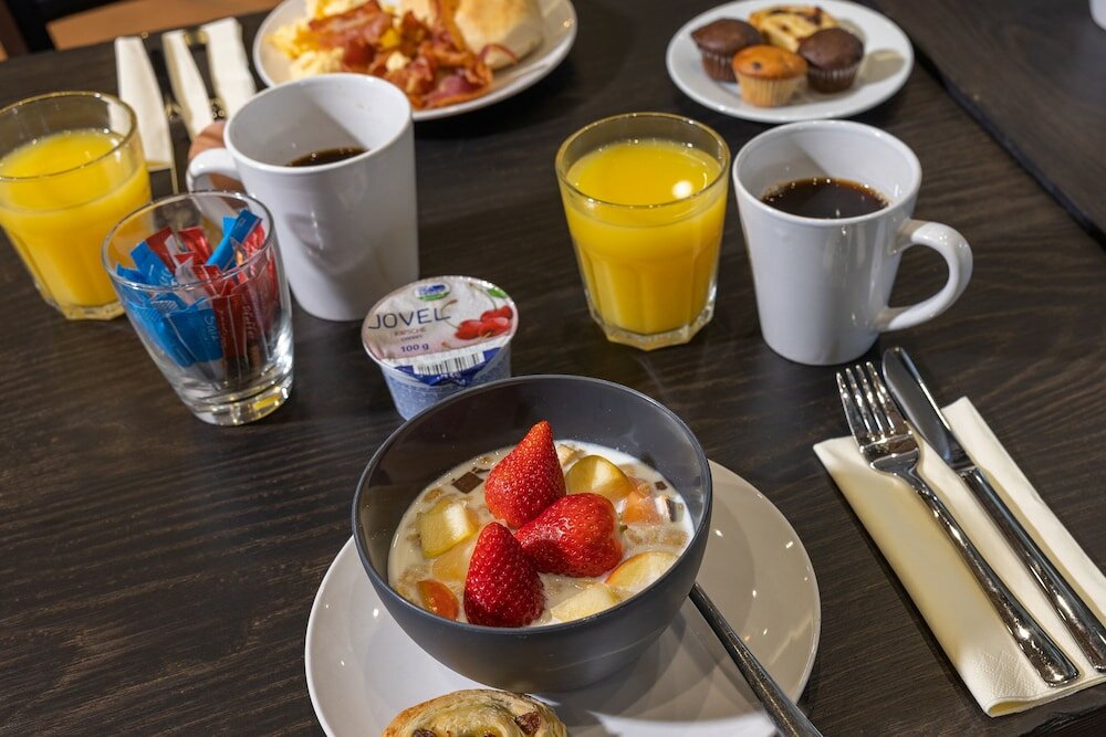 Фото Hotel Stadt Gütersloh