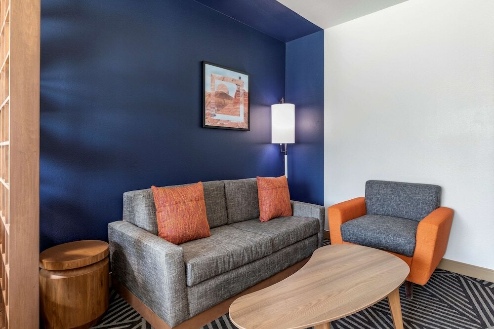 Фото Best Western Plus Amarillo East Hotel