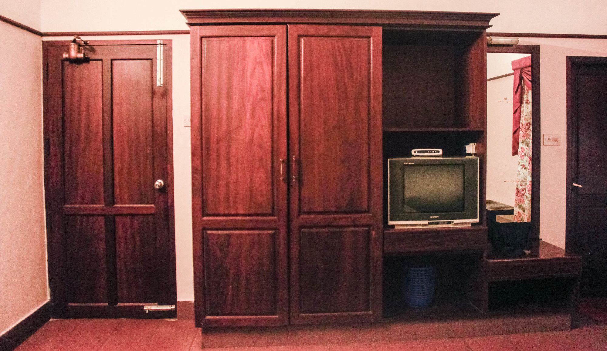 Фото Hotel Keerthi