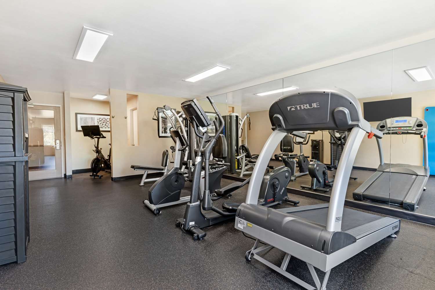 Фото Best Western Plus Heritage Inn