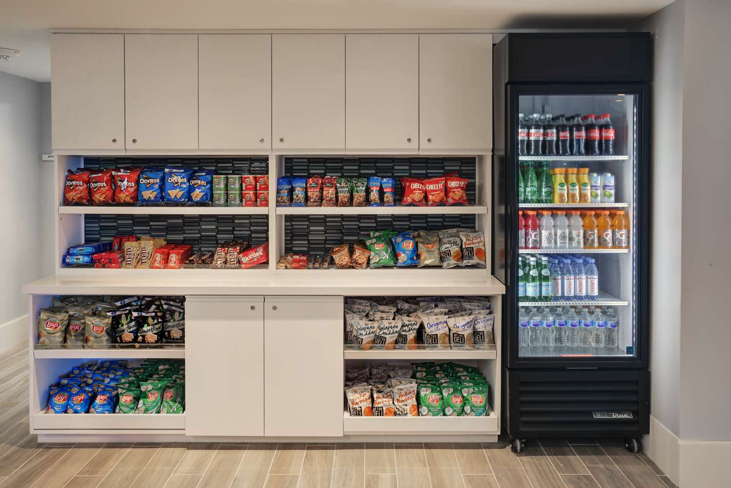 Фото Hotel Maren Fort Lauderdale Beach, Curio Collection by Hilton