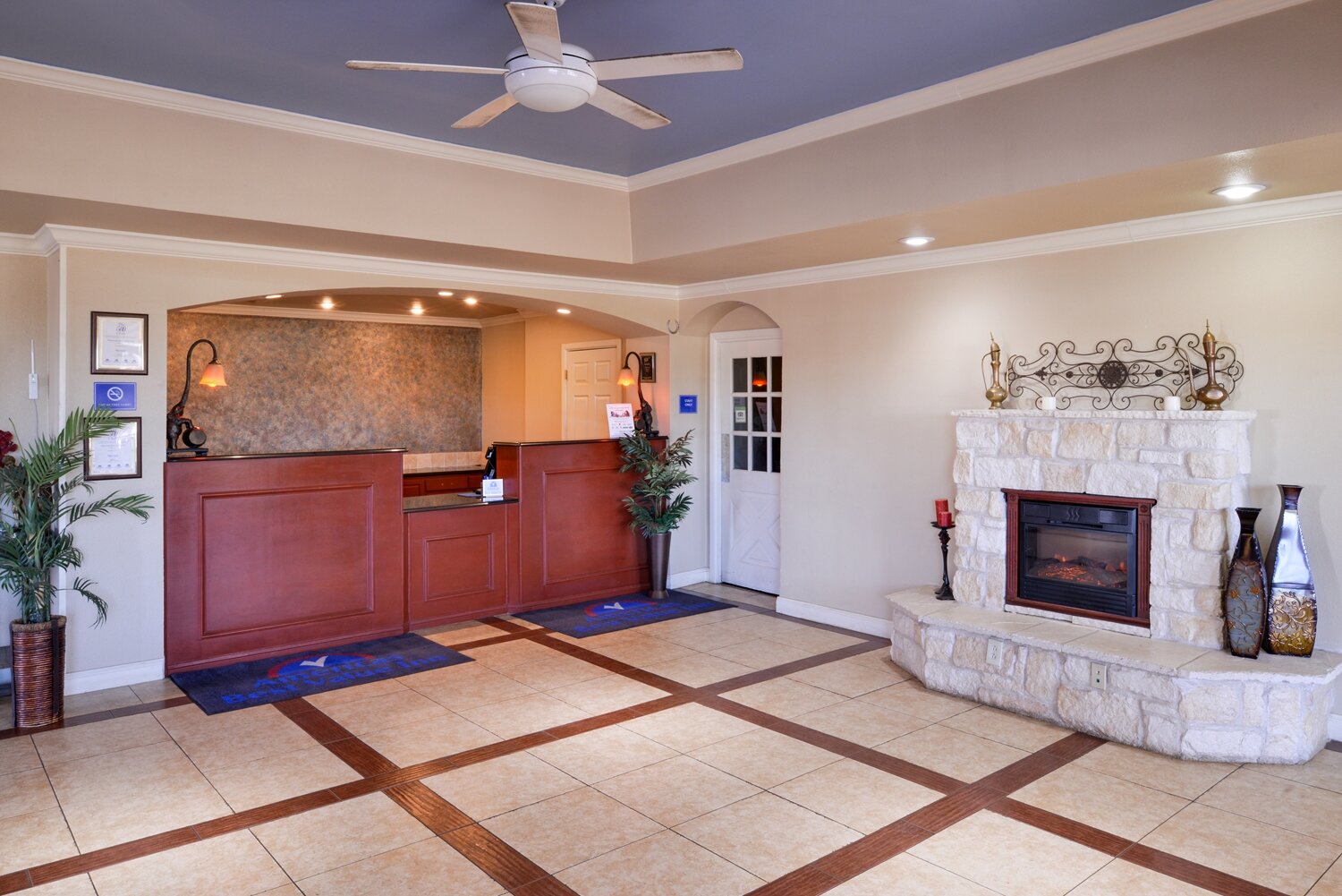 Фото Americas Best Value Inn Lubbock East