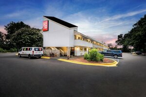 Гостиница Econo Lodge Charlotte Airport