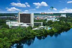 отель Wyndham Lake Buena Vista Disney Springs® Resort Area