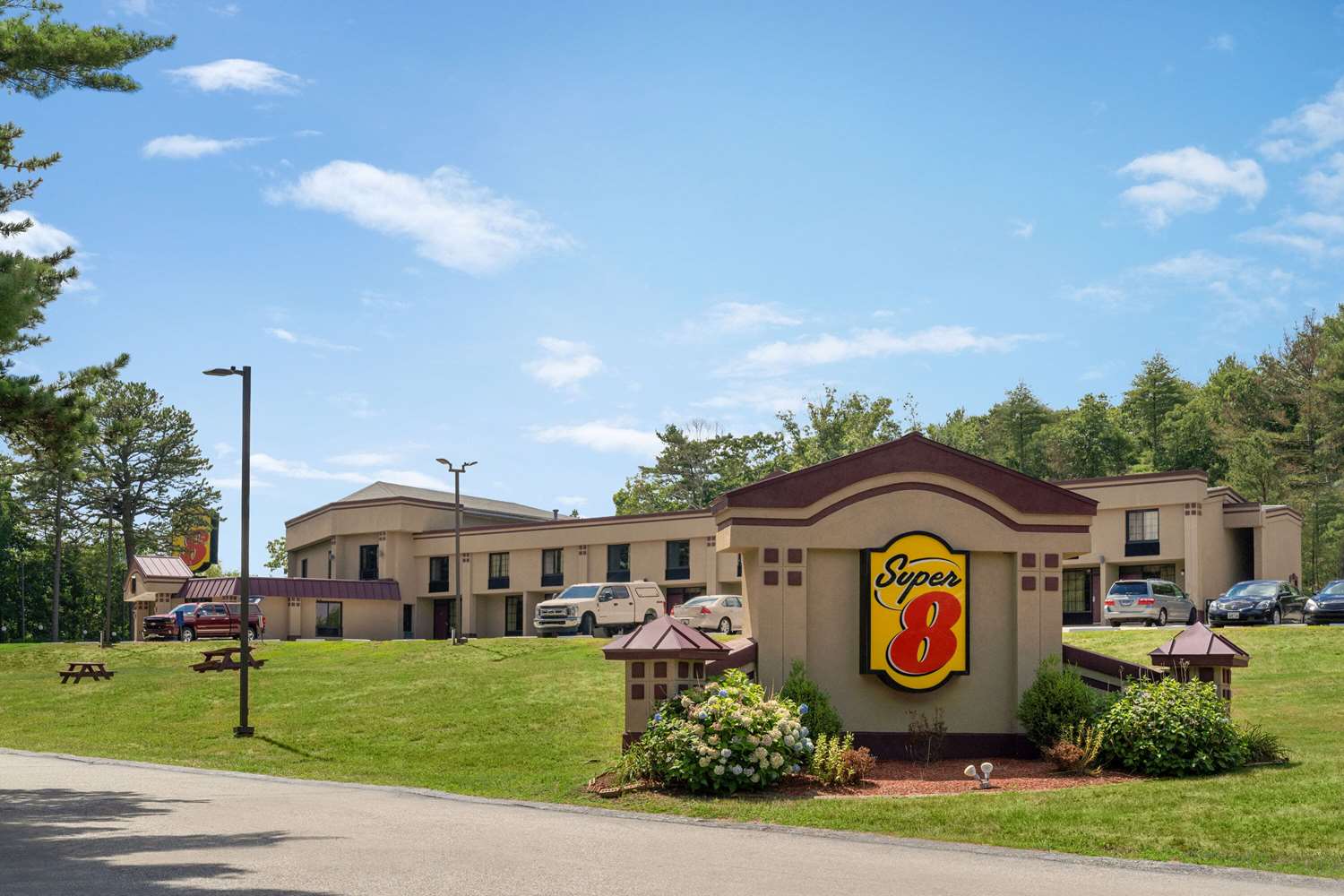 Фото Super 8 by Wyndham West Greenwich/Providence