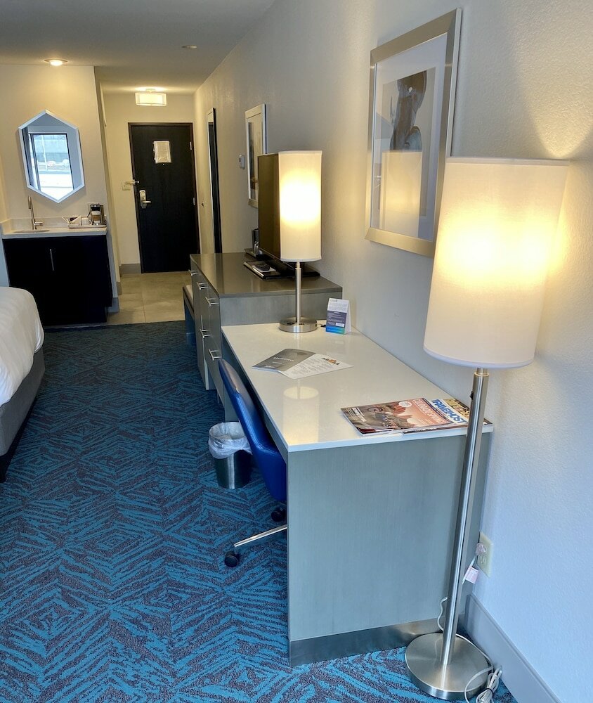 Фото Radisson Hotel Colorado Springs Airport