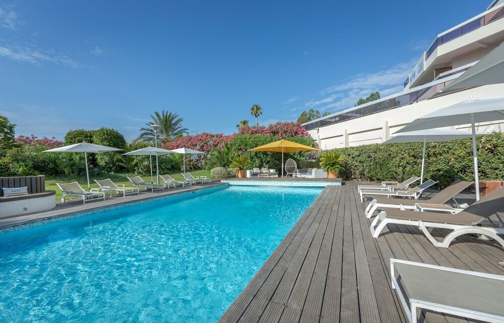 Фото Отель Mercure Hyeres Centre