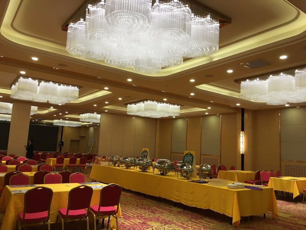 Фото Qinghai Baiyun Xiangling Hotel