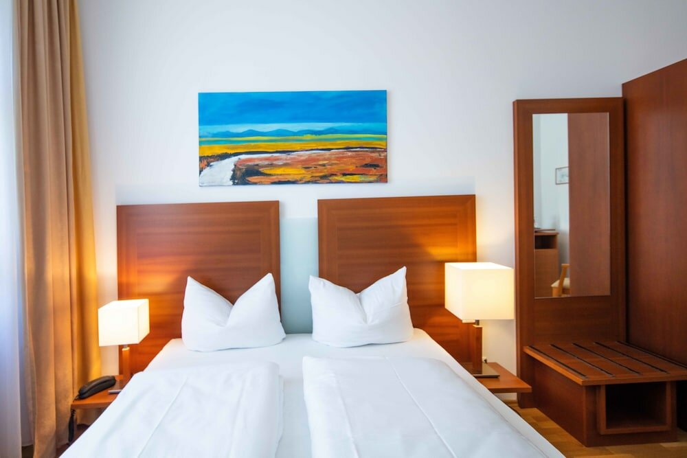 Фото Hotel Graf Zeppelin