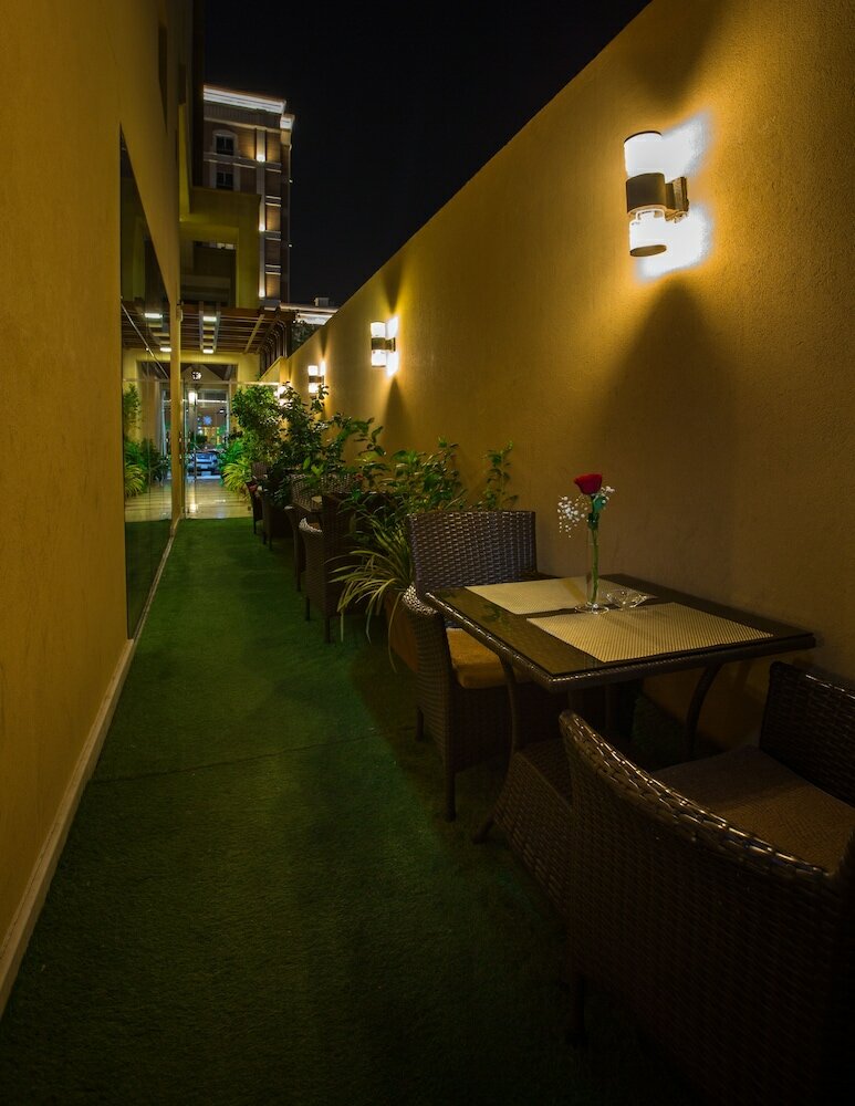 Фото Sun Park Hotel Suites