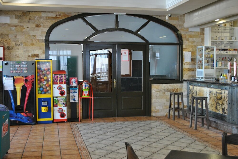 Фото Hotel Restaurante Dama de Baza