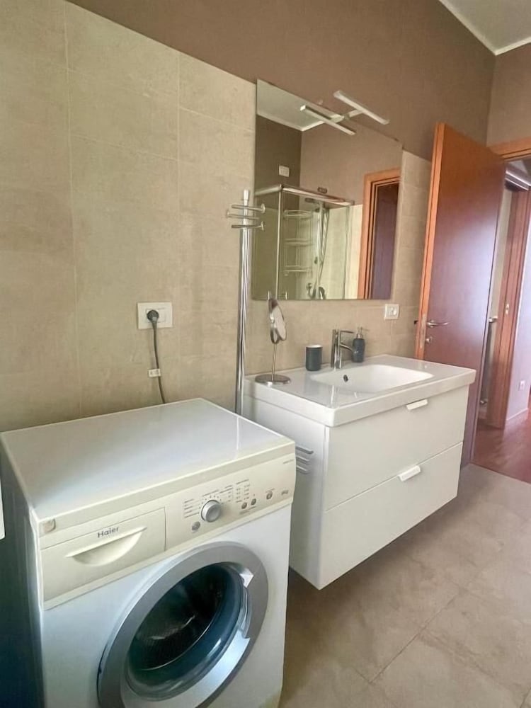 Фото Easy Milano Apartment Navigli