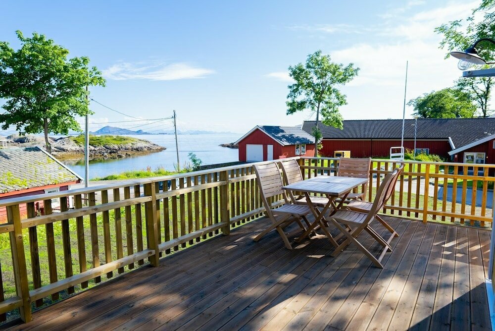 Short-term housing rental Svinoya Rorbuer, Nordland, photo