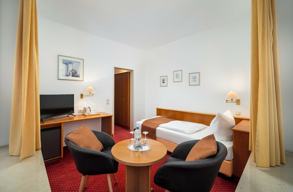 Фото Arkaden Hotel