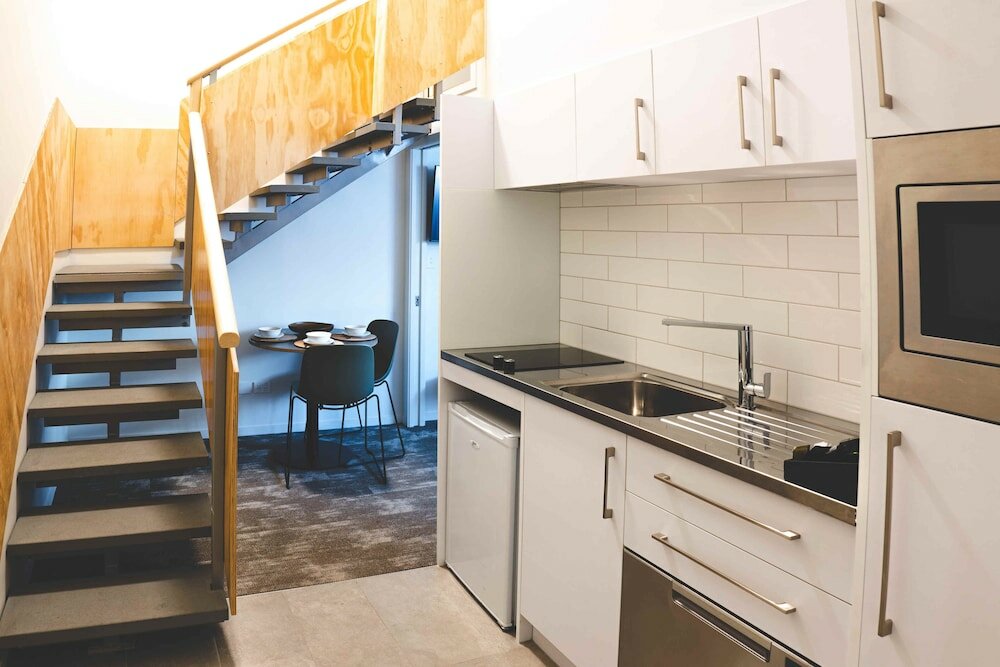 Фото Sojourn Apartment Hotel - Riddiford