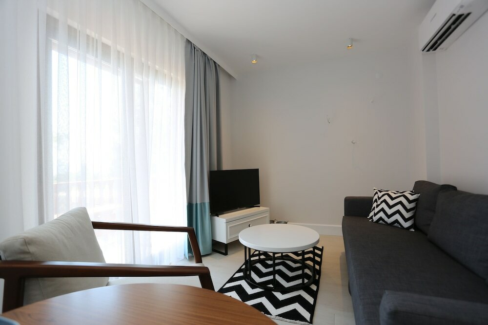 Фото Alp Suites Pinehill