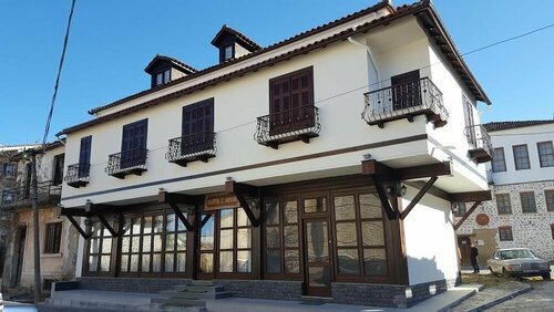 Гостиница Hotel Bujtina e Bardhe в Корче