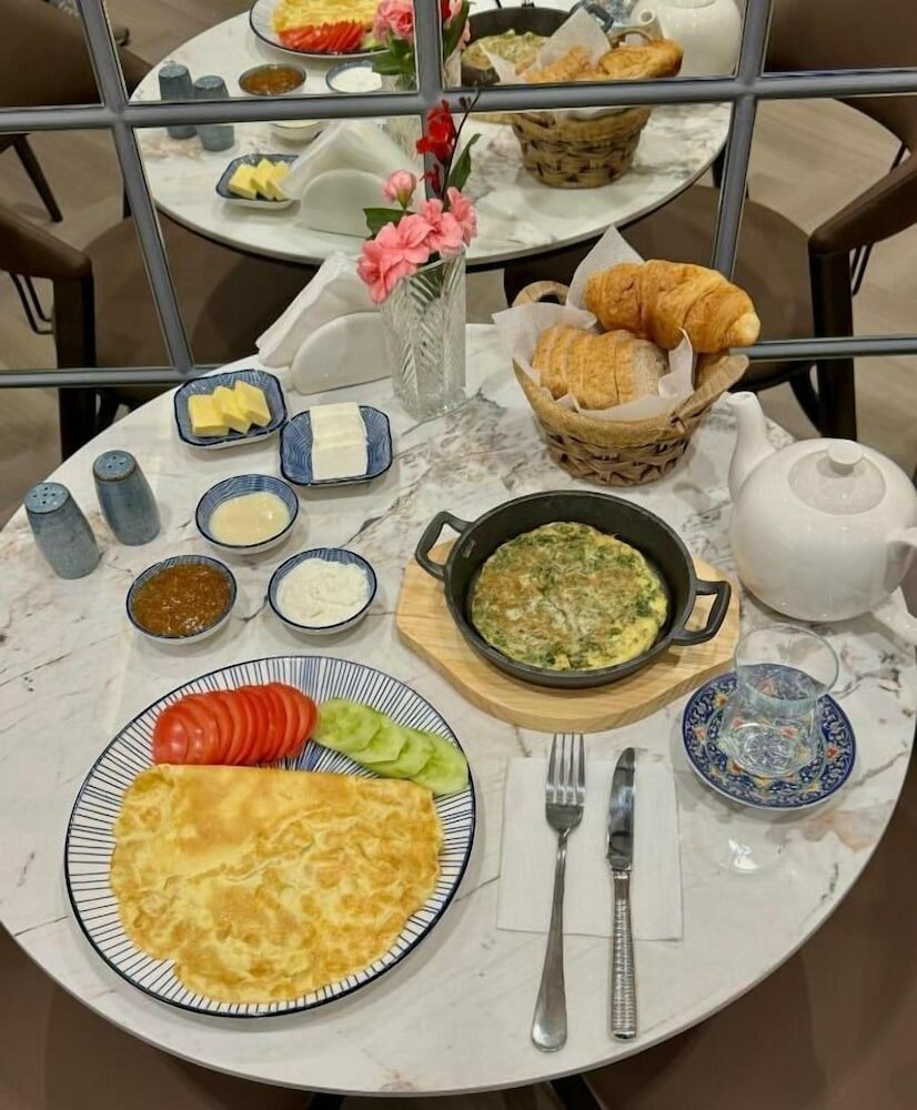 Фото Nizami Central Park Hotel