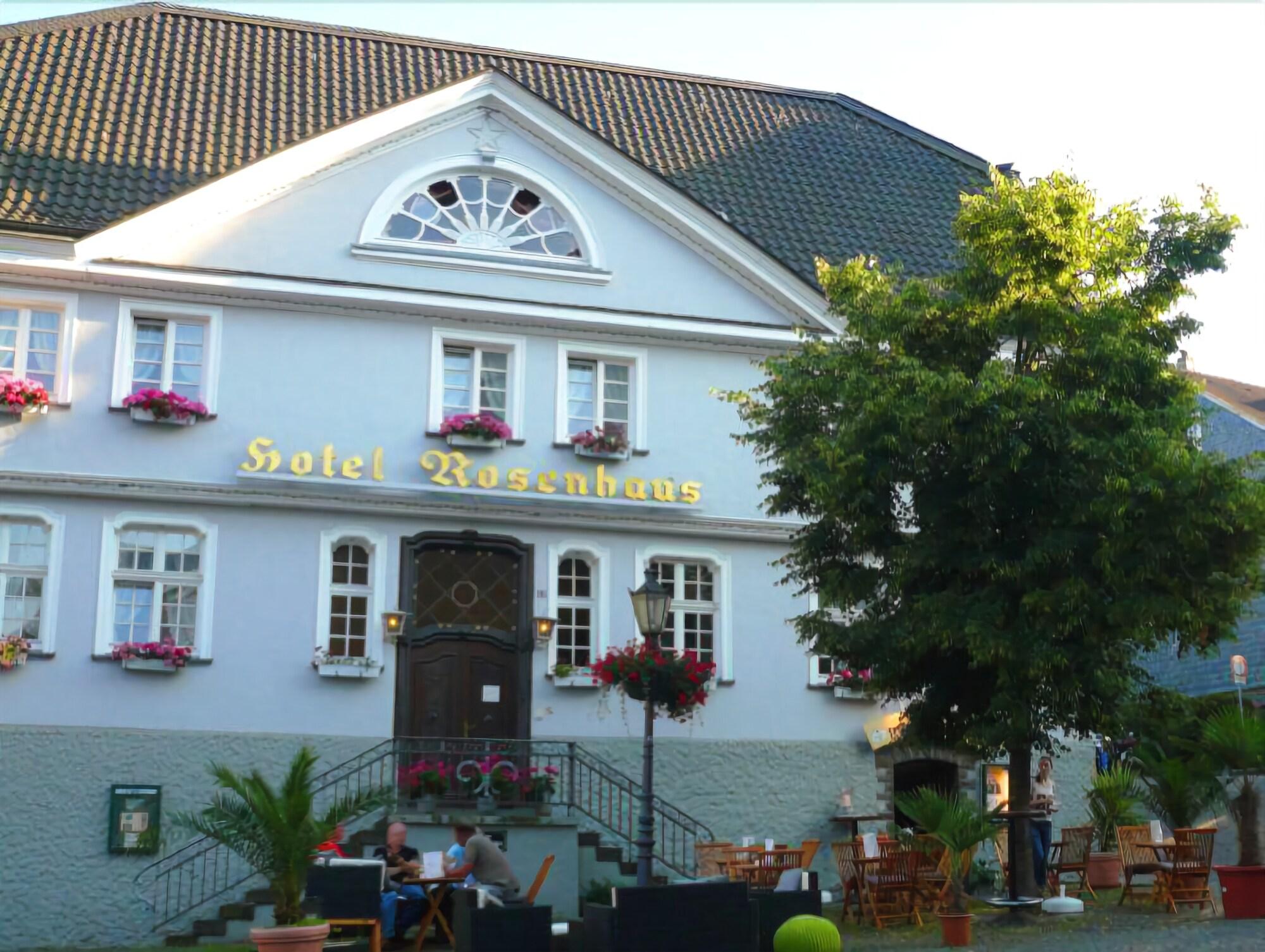 Фото Hotel Rosenhaus Garni