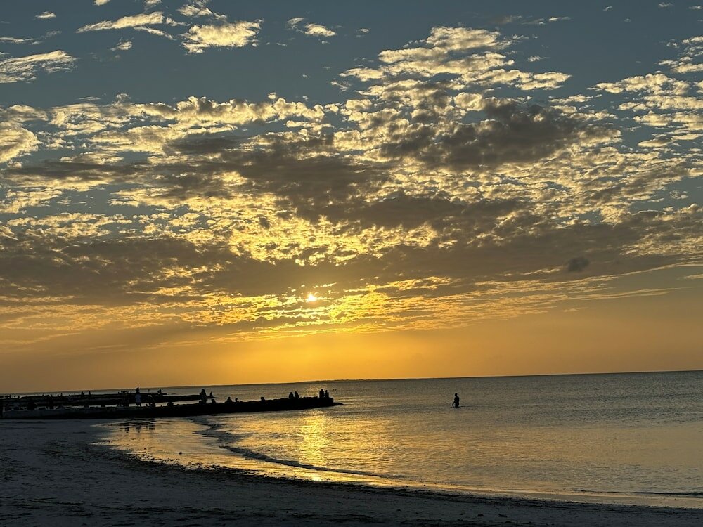 Фото La Diosa Kali Beach Front Hotel
