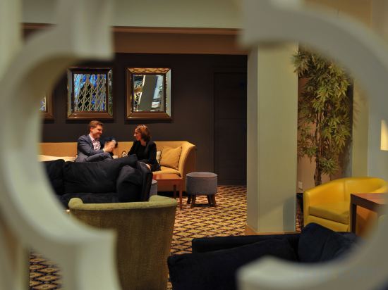 Фото Antoinette Hotel Wimbledon