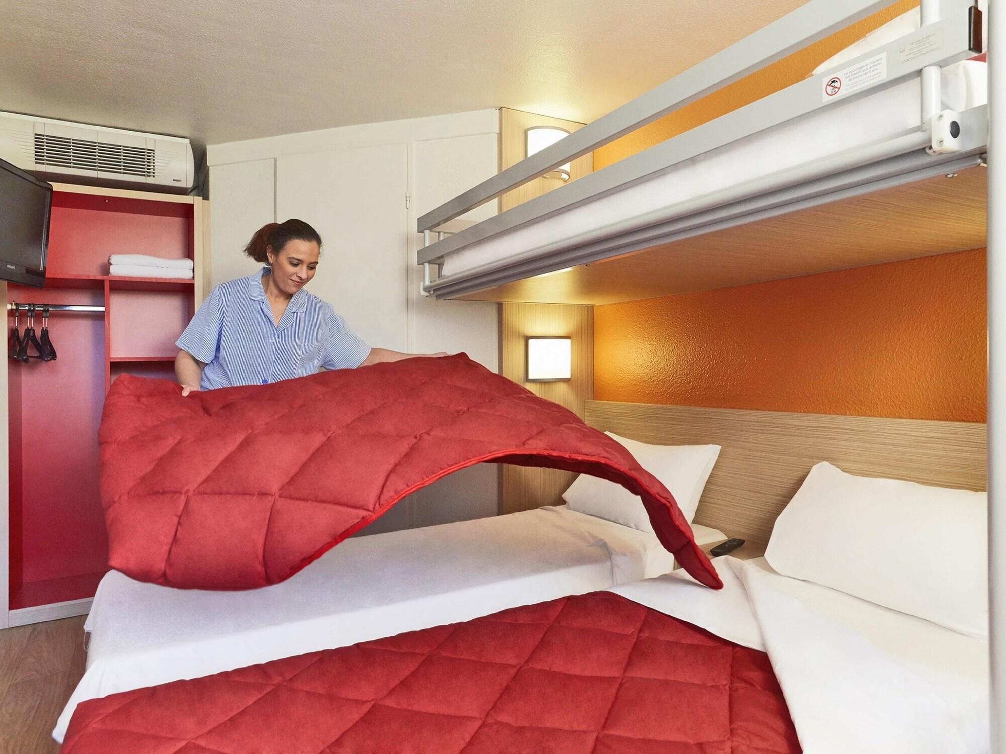 Фото Premiere Classe Boissy Saint Leger