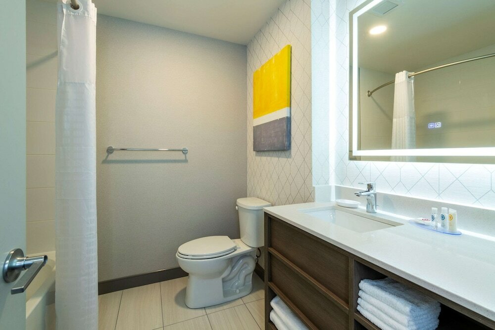 Фото Comfort Inn and Suites