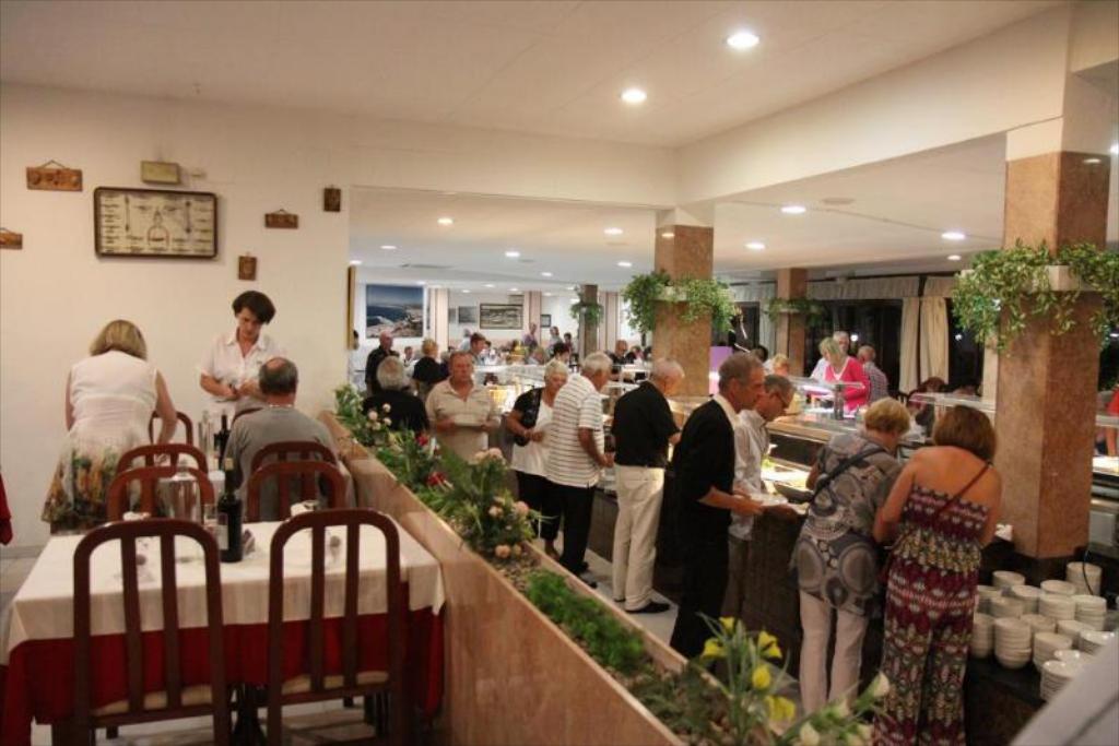 Фото Hotel Univers