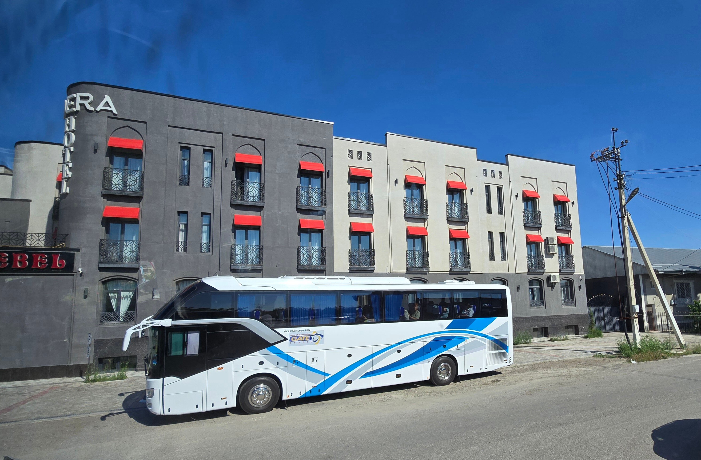 Фото отеля 2