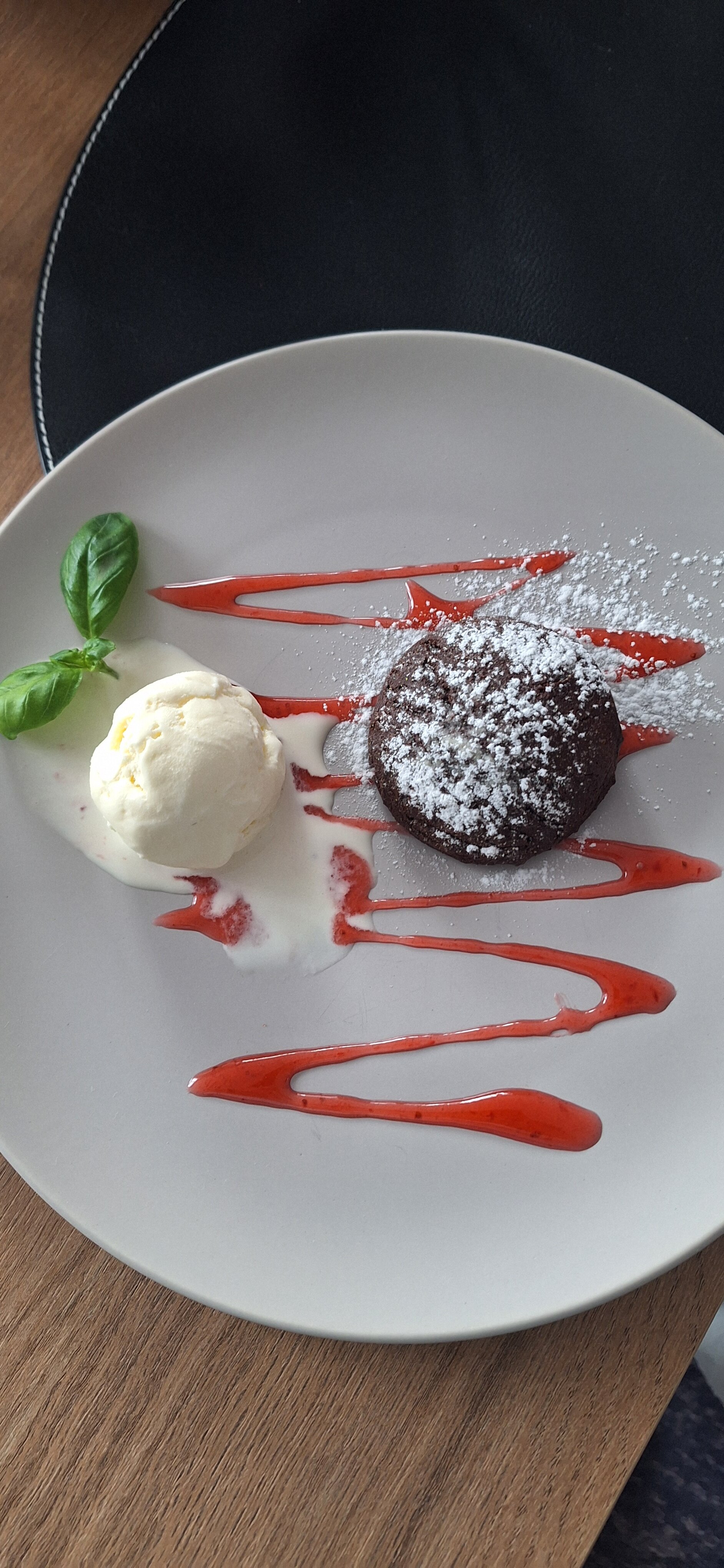 Фото Де Пари