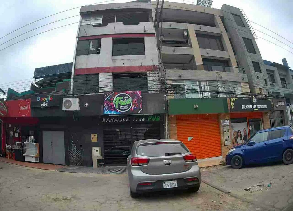 Karaoke Karaoke Free Pub, Santa Cruz de la Sierra, photo