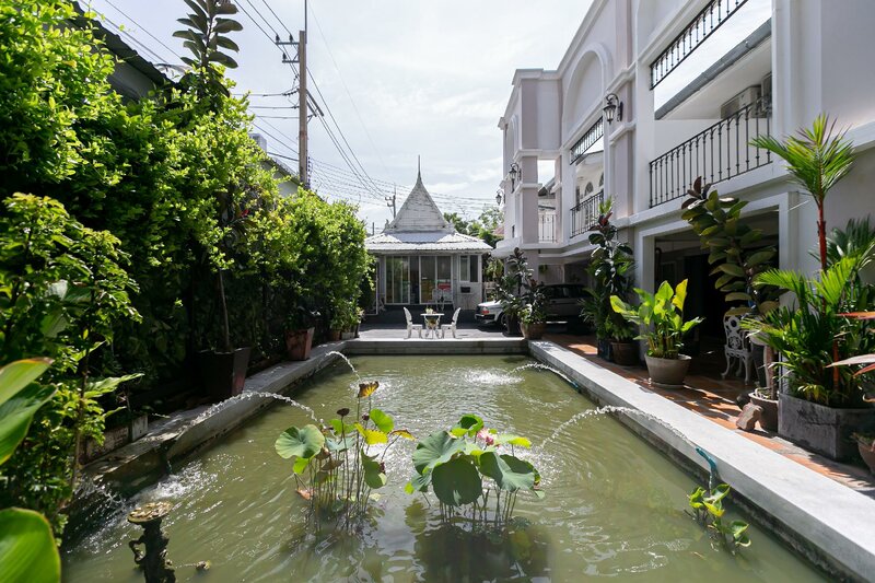 Гостиница Villa Lamai - Wong Amat House Pattaya в Паттайе