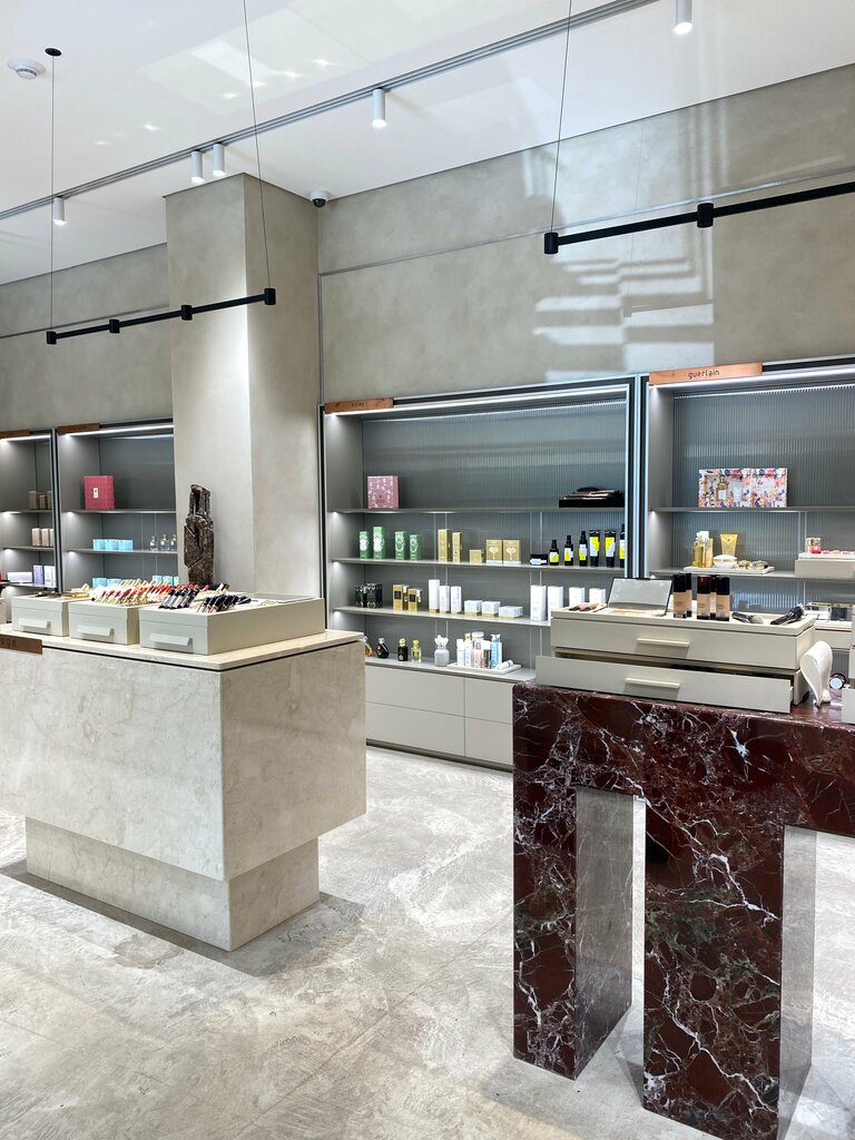 Perfume and cosmetics shop visage.concept, Moscow, photo