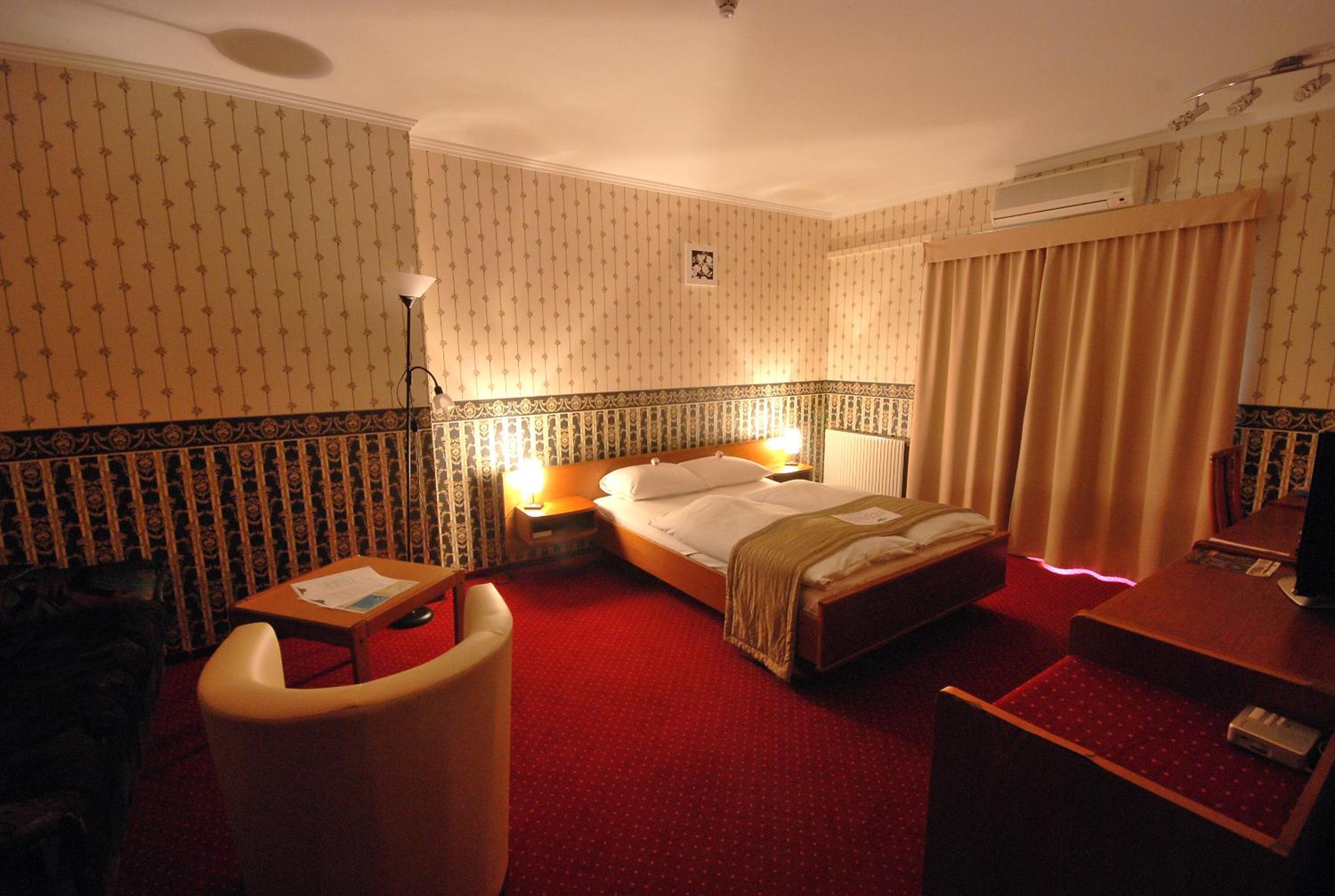 Фото Hotel Amadeus