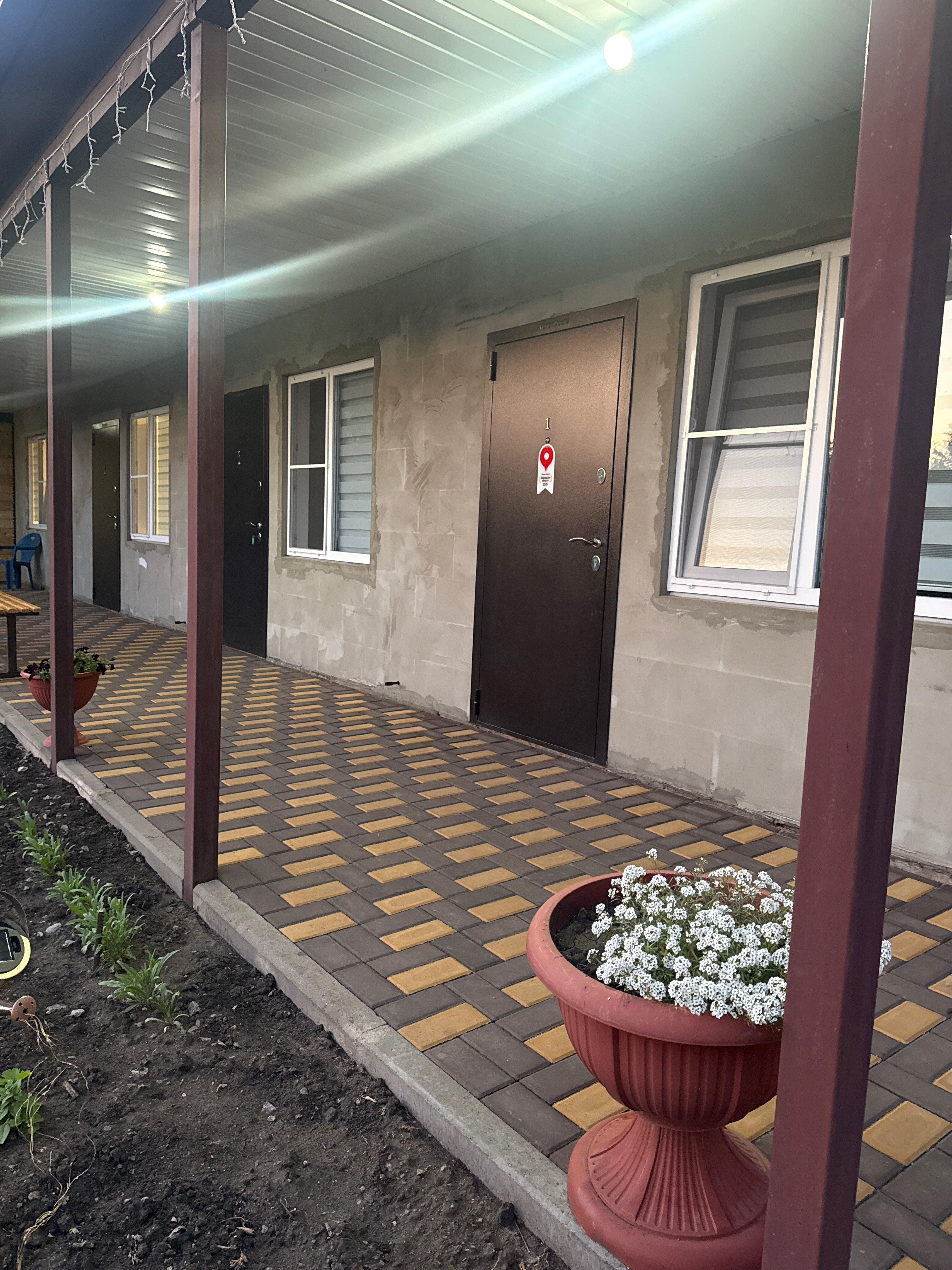 Фото отеля 1